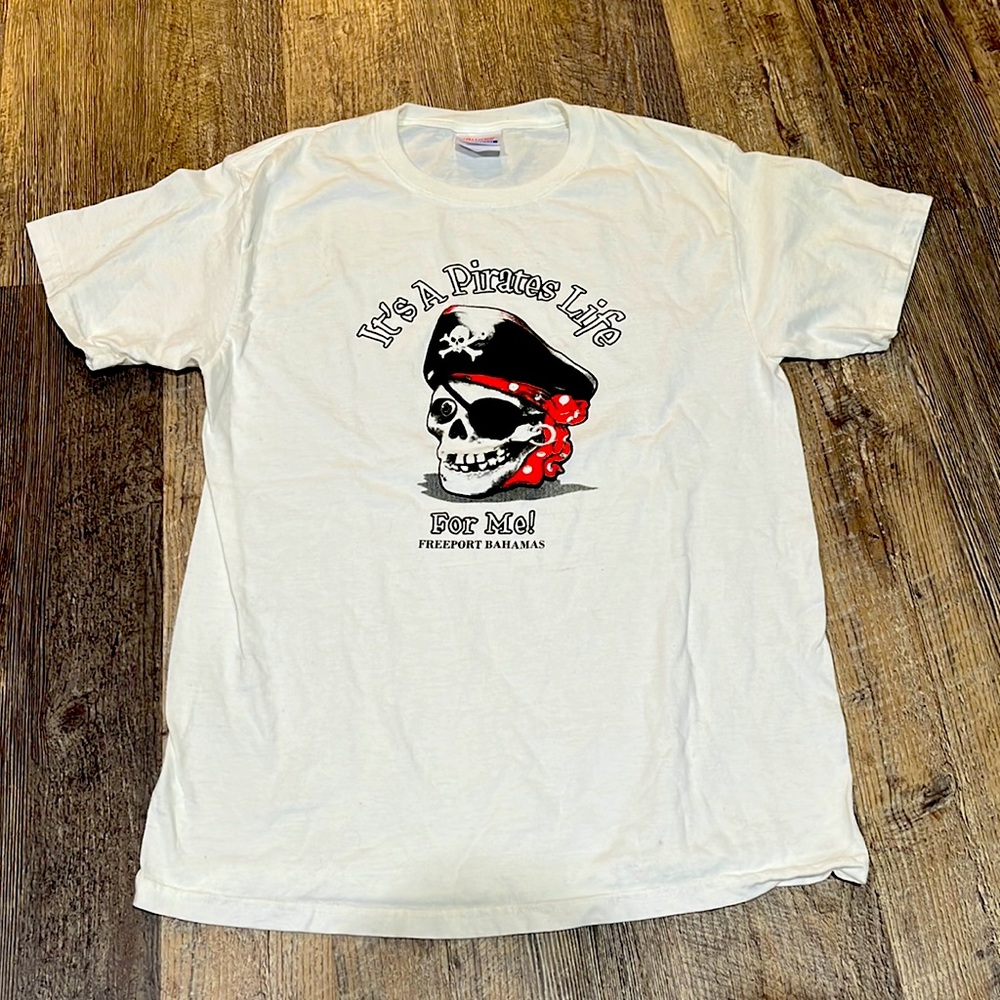 Bahamas “it’s a pirates life” tshirt, size medium/small